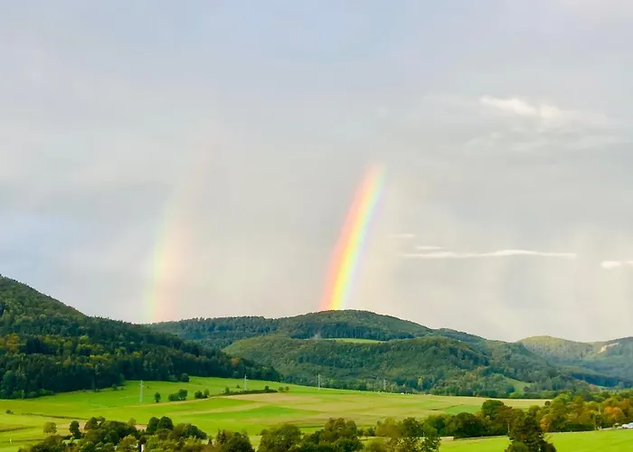 Atemberaubender Ausblick Mit Premium-Wanderwegen Vor Der Haustuer